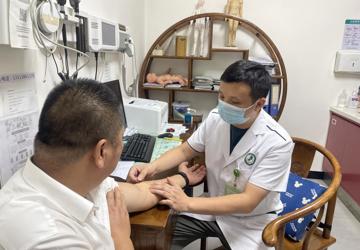 南山：社康三伏贴服务火热开启 居民赞“冬病夏治”显奇效