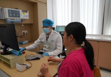 社康变身“健身房”？ 首张运动处方开出，南山体卫融合落地基层